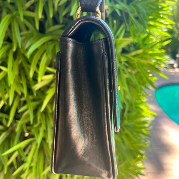 Authentic Chanel black quilted lambskin flap messenger bijou 24k gold hardware - Picture 12 of 16